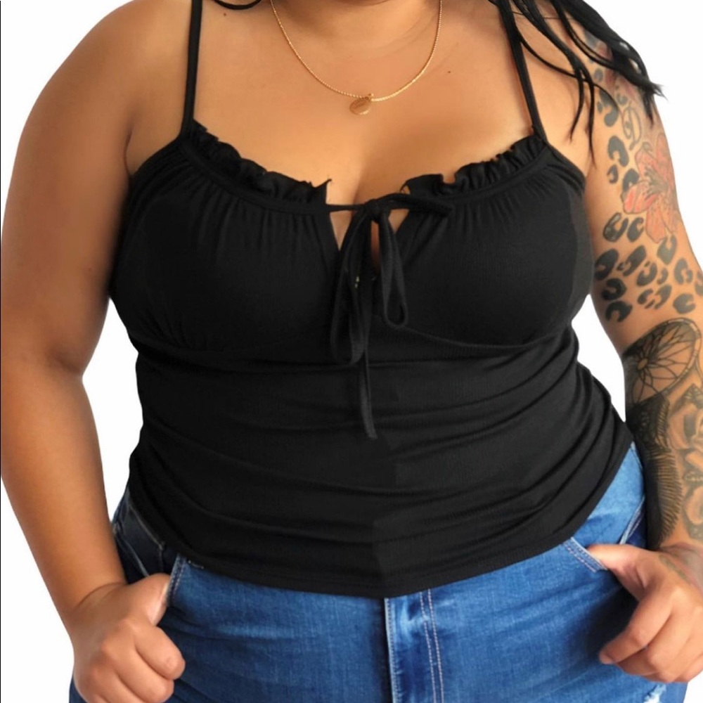 ✨🖤 Plus Size Black Strappy Top🖤✨